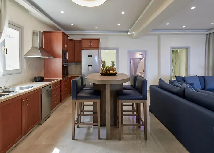 Soultouch Beachfront Villa *