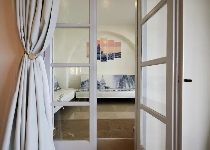 Soultouch Beachfront Villa Perissa (Santorini)