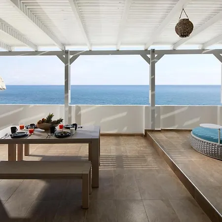 Soultouch Beachfront Perissa (Santorini)